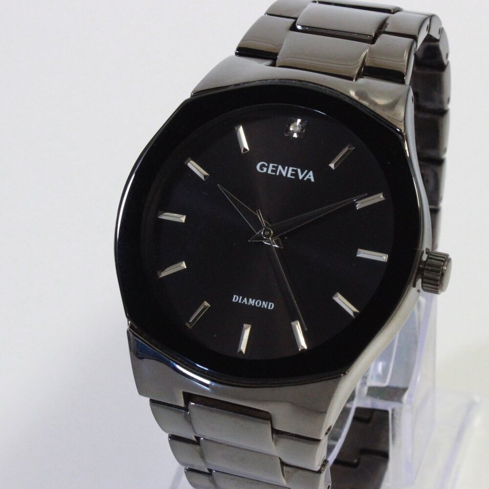 Geneva Men's Casual Watch Diamond At 12 Integrated Bracelet 42mm - Picture 7 of 13